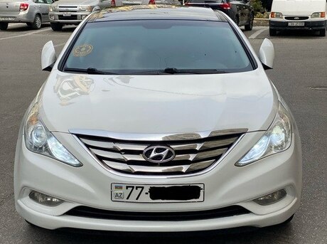 Hyundai Sonata 2010