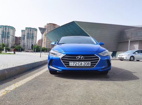 Hyundai Elantra 2017