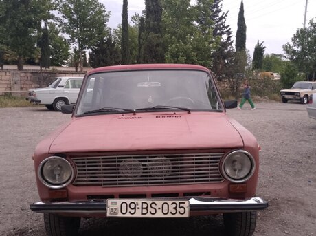 LADA (VAZ) 21011 1982