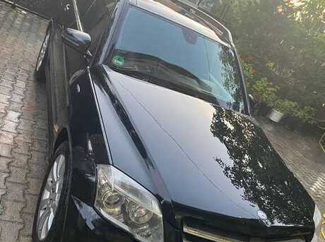 Mercedes  2010
