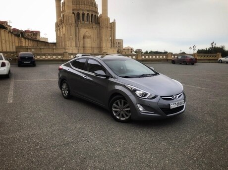 Hyundai Avante 2015