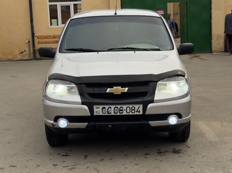 Chevrolet Niva 2005