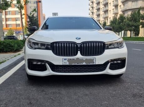 BMW  2018