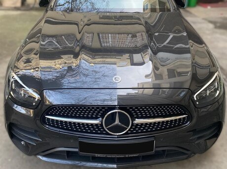 Mercedes E 300 e 4MATIC 2023