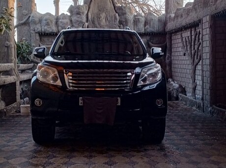 Toyota Land Cruiser Prado 2011
