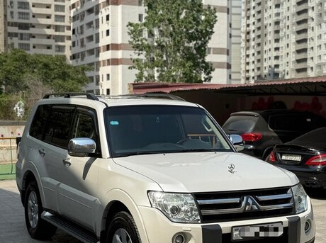 Mitsubishi Pajero 2008