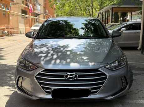 Hyundai Elantra 2017