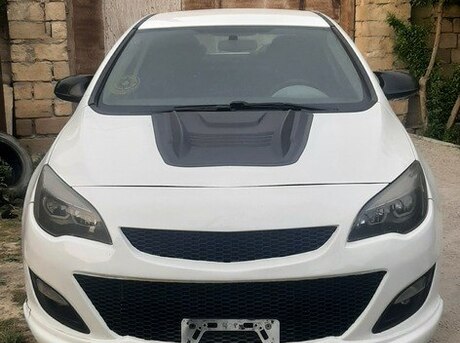 Opel Astra 2012