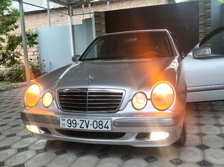 Mercedes E 240 2000