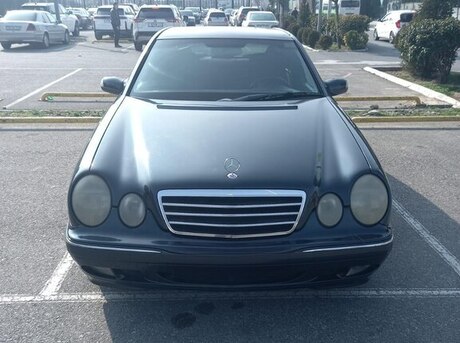 Mercedes E 220 d 2001