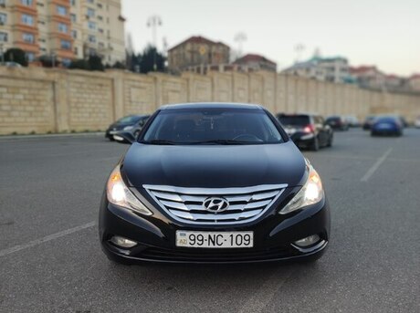 Hyundai Sonata 2010