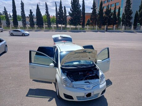 Nissan Note 2011
