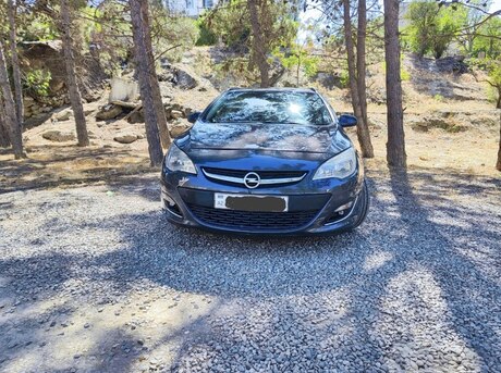 Opel Astra 2013
