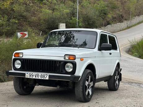 LADA (VAZ) Niva 2015