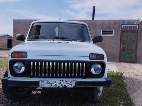 LADA (VAZ) Niva 2010