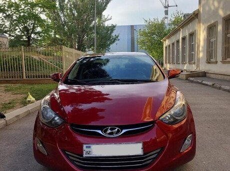 Hyundai Elantra 2012