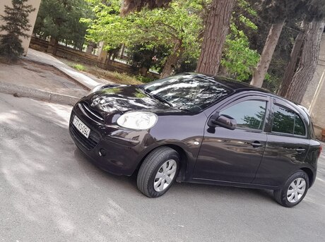 Nissan March 2012