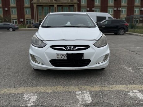 Hyundai Accent 2011