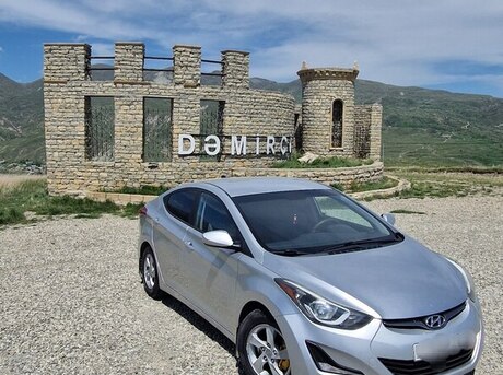 Hyundai Elantra 2015