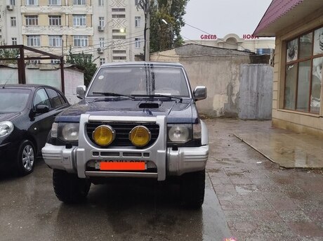Mitsubishi Pajero 1995