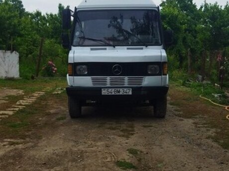 Mercedes 208 D 1994