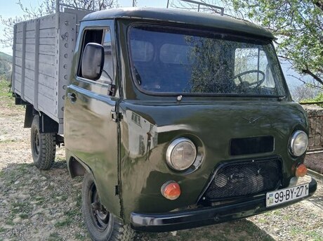 UAZ 452