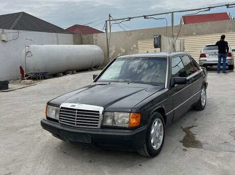 Mercedes 190 1990