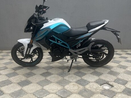 CFMOTO 150 NK