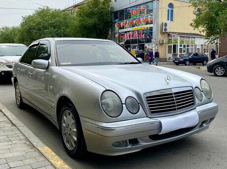 Mercedes E 220 d 1998