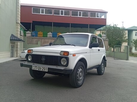 LADA (VAZ) Niva 2006