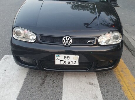 Volkswagen Golf 2000