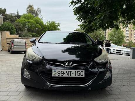 Hyundai Elantra 2013