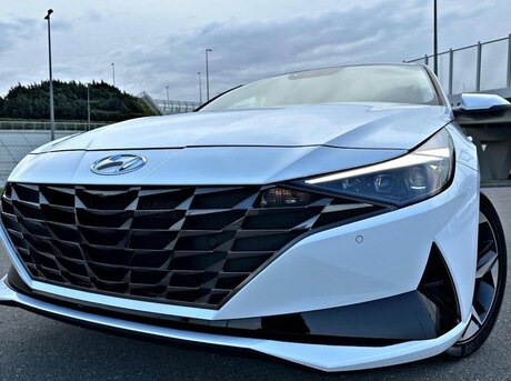 Hyundai Elantra 2024