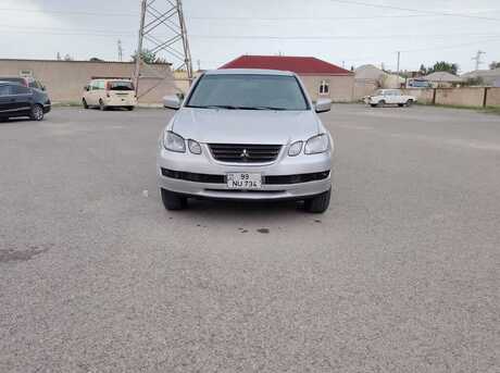 Mitsubishi Airtrek 2001