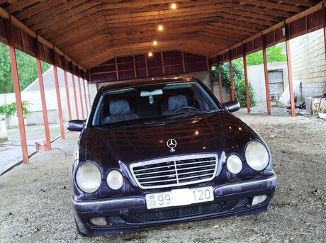 Mercedes E 220 d 2000