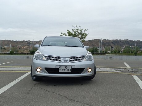 Nissan Tiida 2008