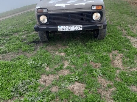 LADA (VAZ) Niva 1990