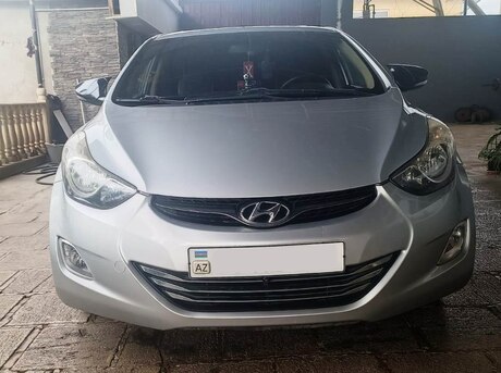 Hyundai Elantra 2011