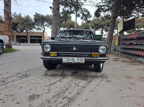 GAZ 24 1975