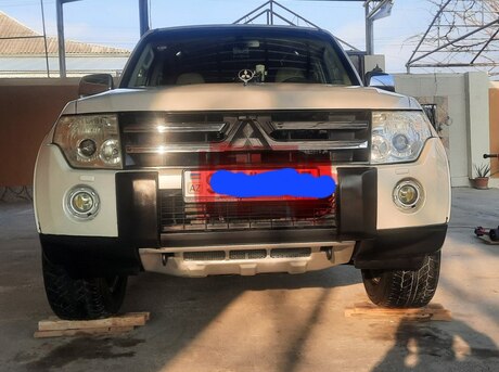 Mitsubishi Pajero 2008