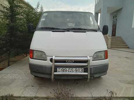 Ford Transit 2000