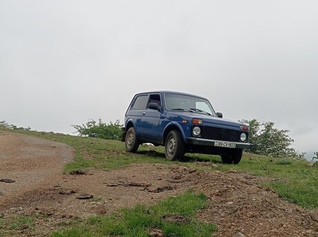LADA (VAZ) Niva 2008