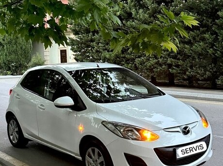 Mazda 2 2013