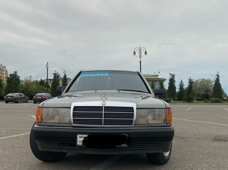 Mercedes 190 1990