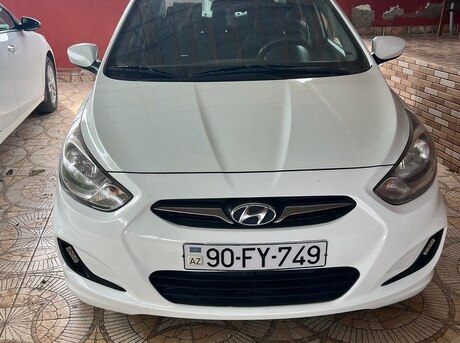 Hyundai Accent 2012