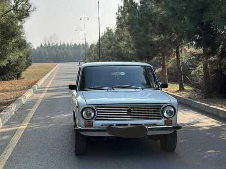 LADA (VAZ) 21011 1984