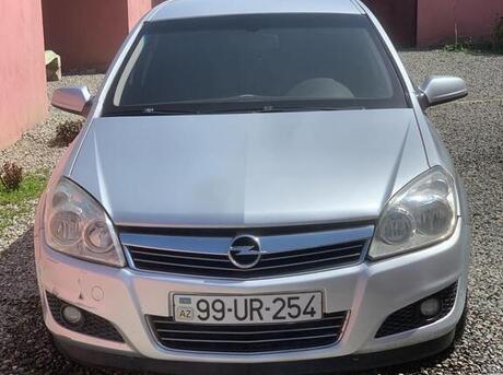 Opel Astra 2007