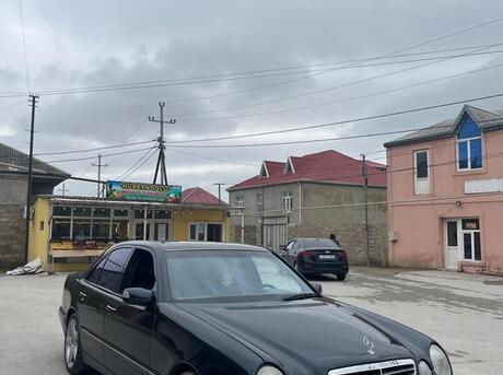 Mercedes E 320 2000