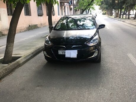 Hyundai Accent 2011