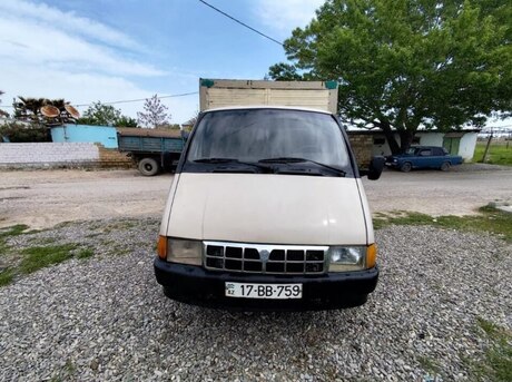 GAZ 2757 2001